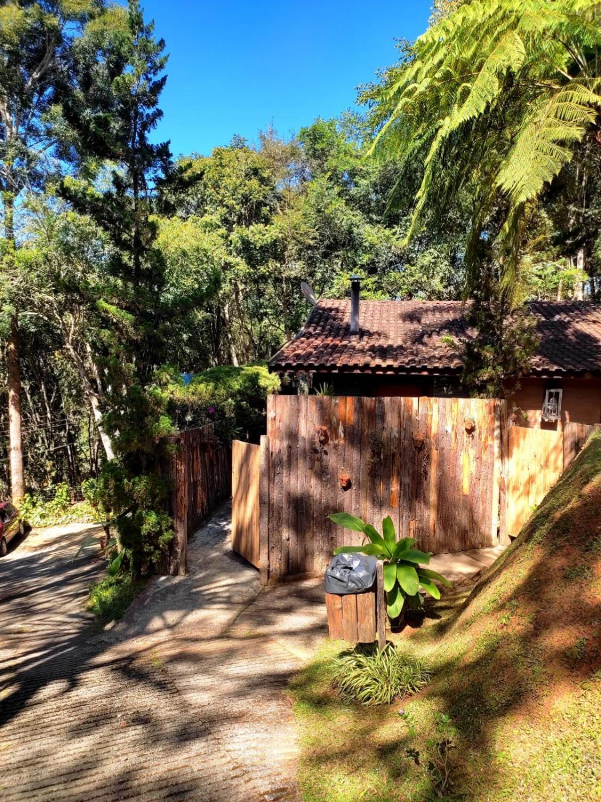 Pássaro de Fogo Santo Antônio do Pinhal Exterior foto