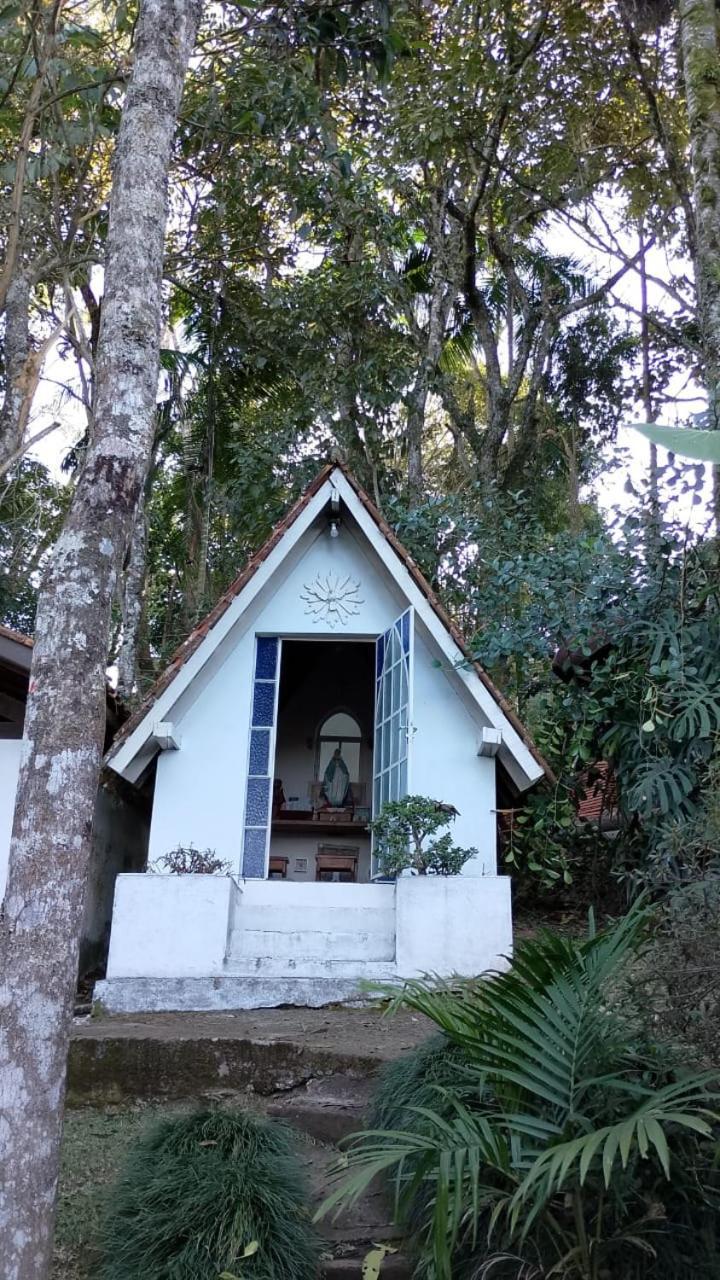 Pássaro de Fogo Santo Antônio do Pinhal Exterior foto