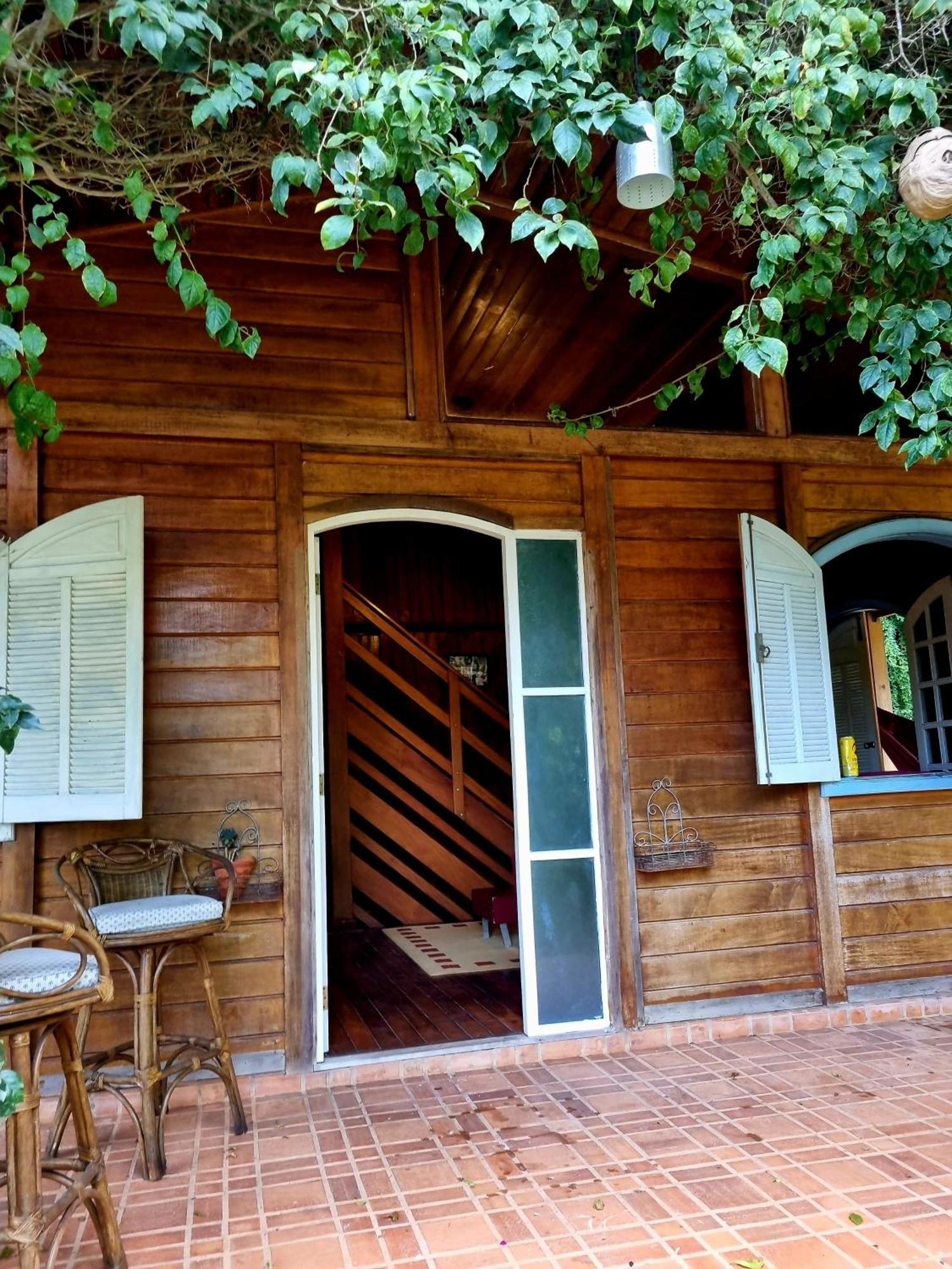 Pássaro de Fogo Santo Antônio do Pinhal Exterior foto